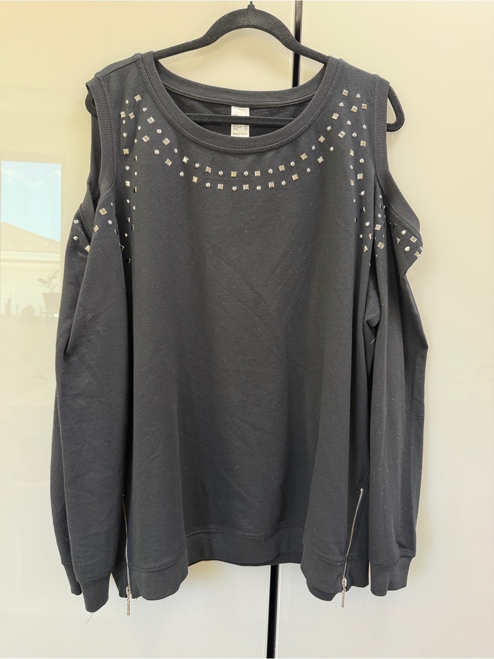 Unk Black Cold-Shoulder Studded Sweatshirt with Hem Zippers